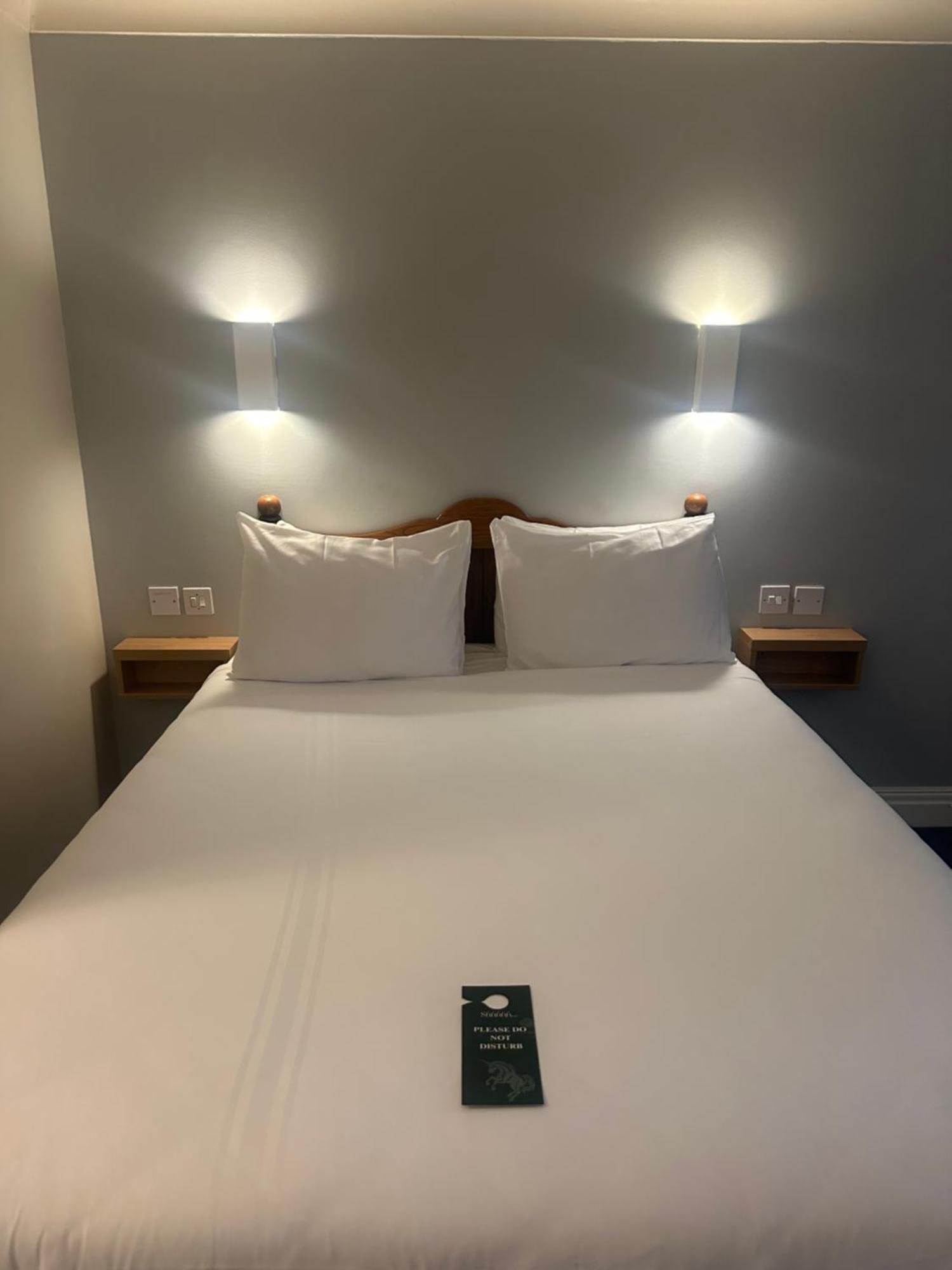 Go2 Glasgow Cumbernauld Hotel - Free Parking And Pet Friendly Zewnętrze zdjęcie
